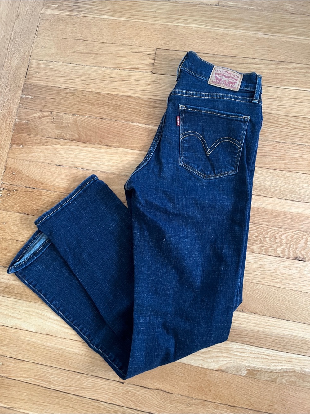Levi's Indigo Classic Straight Jeans